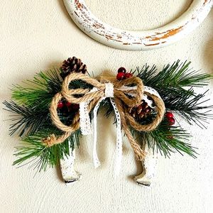 Handmade Horse Shoe Christmas Wall Art